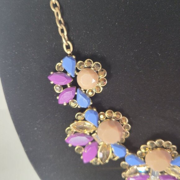 J. Crew Statement Gold Tone Gemstone Floral Design Chain Necklace - Picture 3 of 5